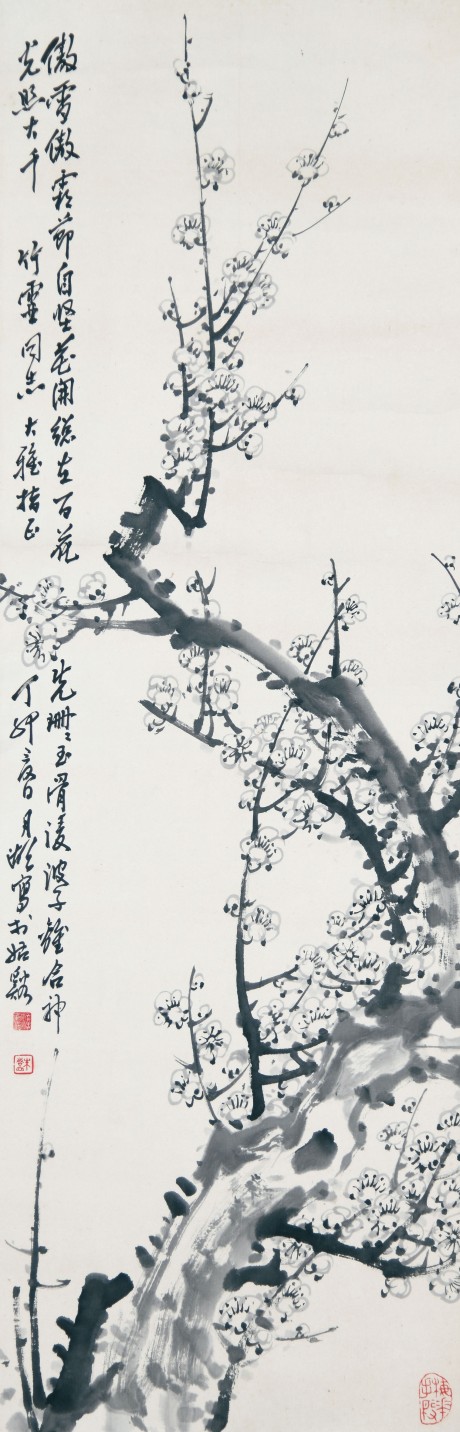 朱月湖  梅花立轴	100*34cm
